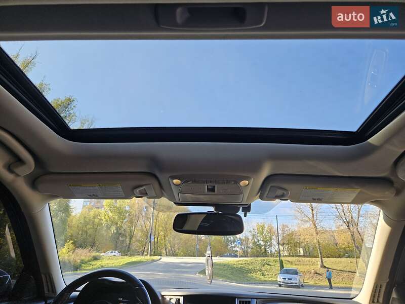 Седан Infiniti Q50 2017 в Деражні