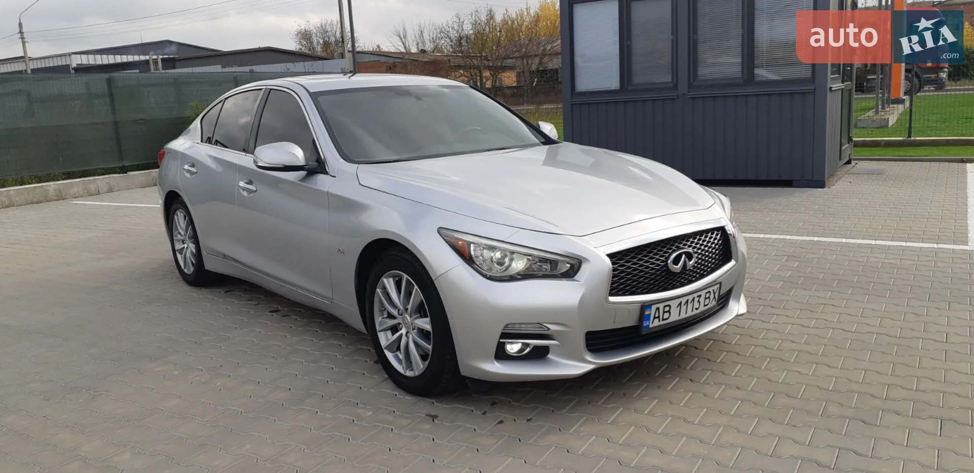2017 Infiniti Q50 - мініатюра 3