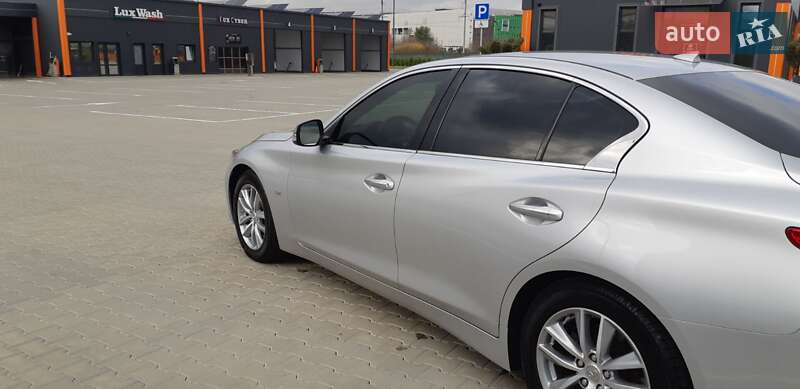 Седан Infiniti Q50 2017 в Вінниці
