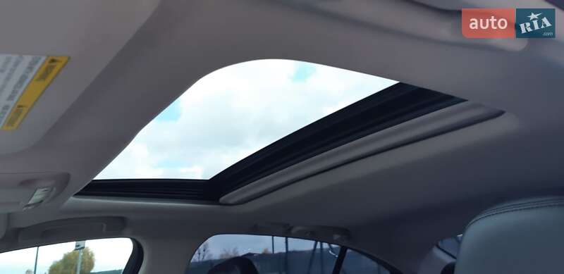 Седан Infiniti Q50 2017 в Вінниці