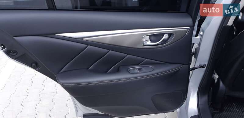 Седан Infiniti Q50 2017 в Вінниці