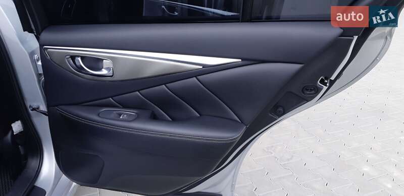 Седан Infiniti Q50 2017 в Вінниці