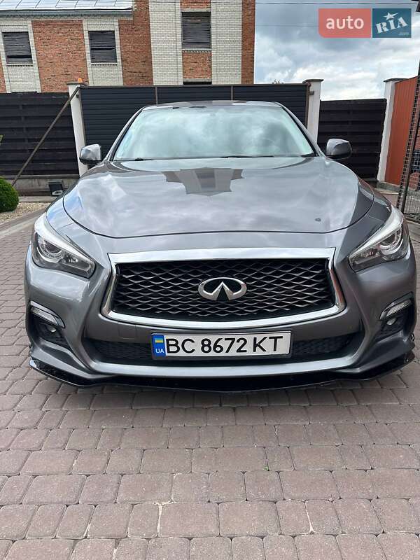 Седан Infiniti Q50 2015 в Львове