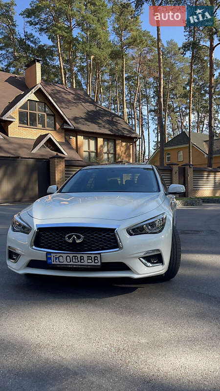 Седан Infiniti Q50 2018 в Киеве