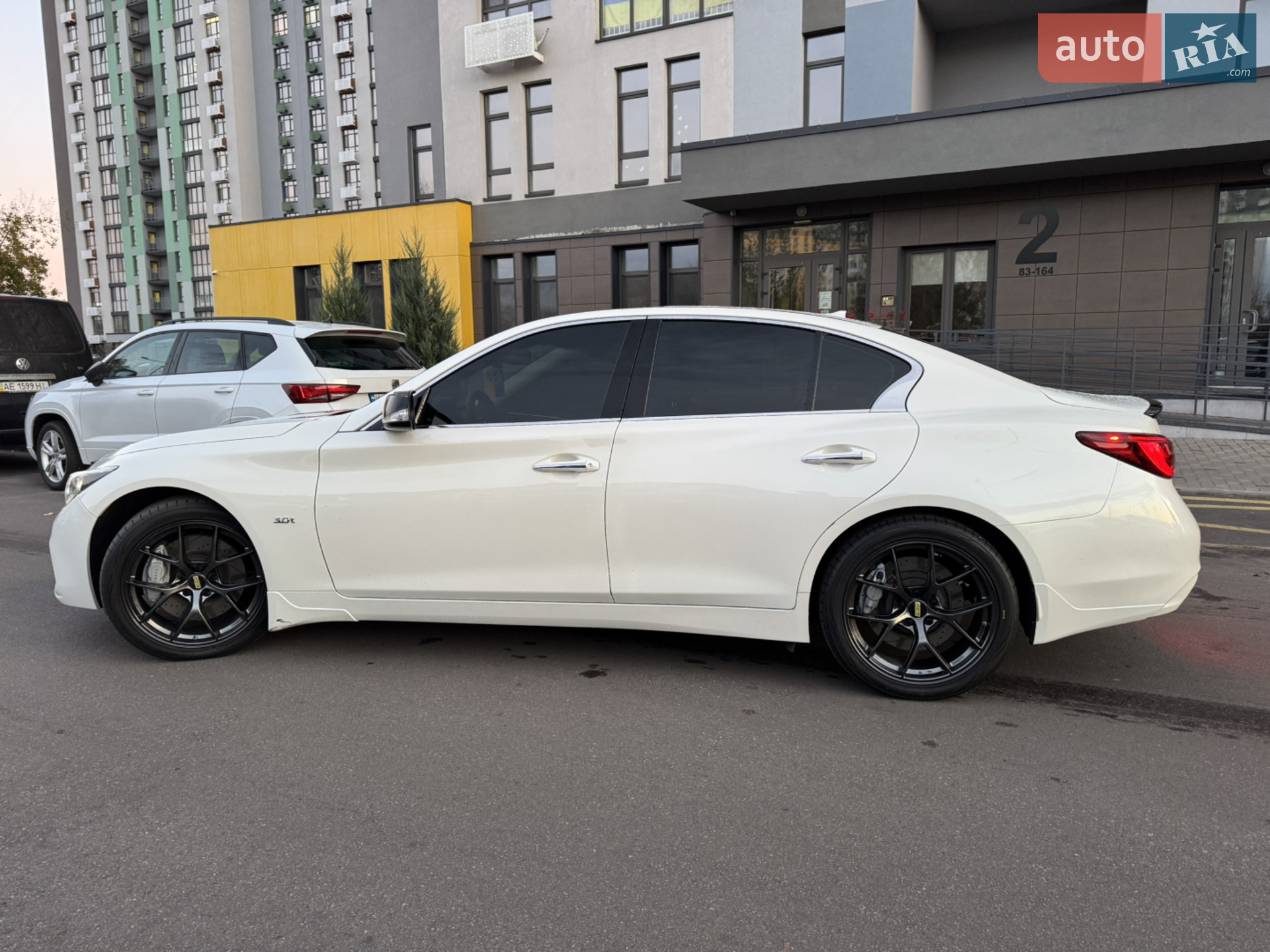 2017 Infiniti Q50 - мініатюра 3