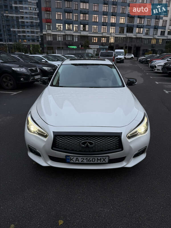 Infiniti Q50 2017