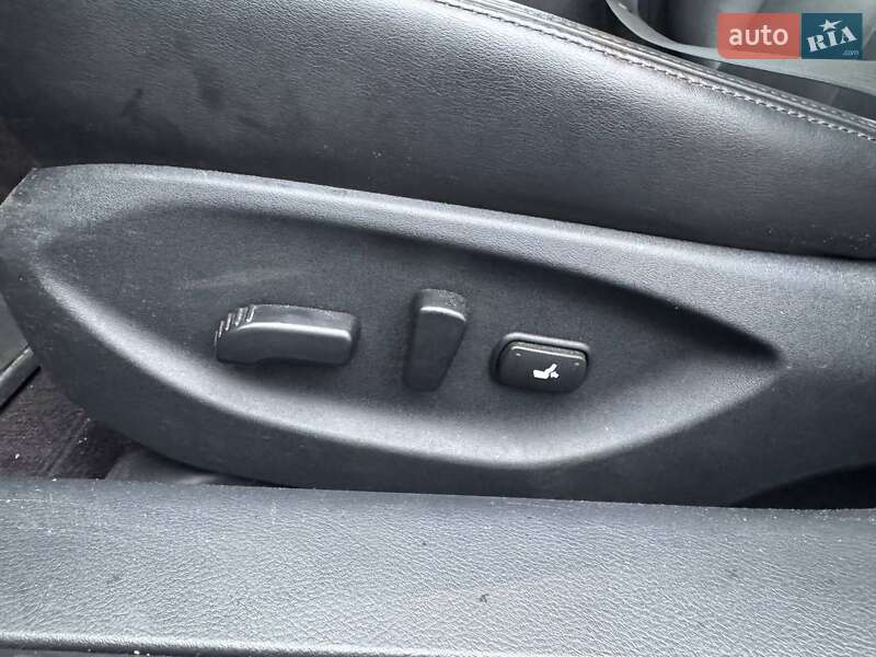 Седан Infiniti Q50 2017 в Киеве фото 16 Седан Infiniti Q50 2017 в Киеве