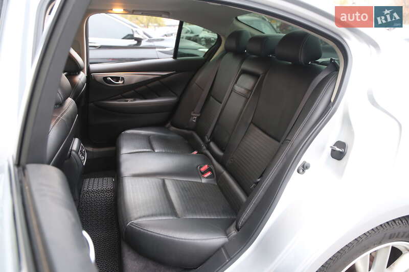 Седан Infiniti Q50 2017 в Києві