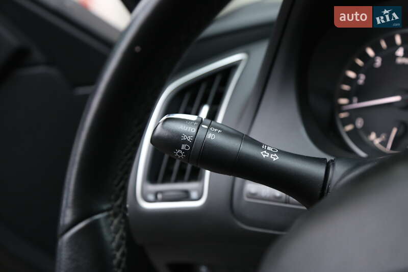 Седан Infiniti Q50 2017 в Києві