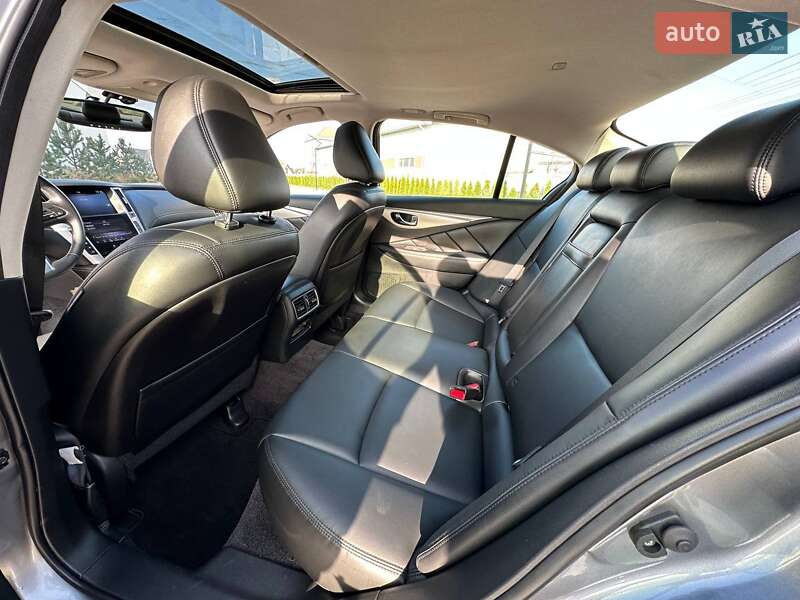 Седан Infiniti Q50 2019 в Луцке