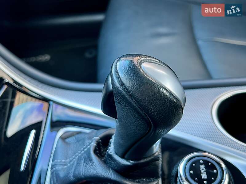 Седан Infiniti Q50 2016 в Харькове фото 35 Седан Infiniti Q50 2016 в Харькове