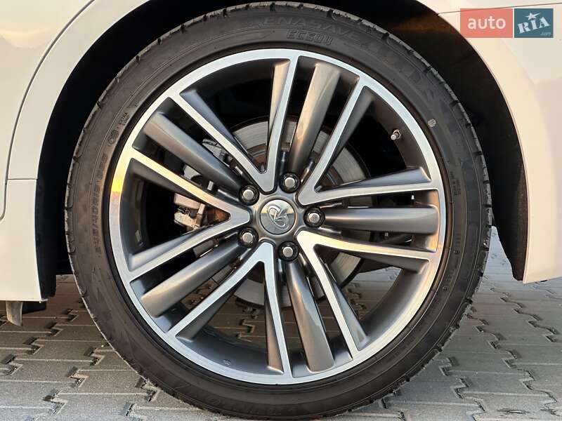 Седан Infiniti Q50 2016 в Тернополе фото 38 Седан Infiniti Q50 2016 в Тернополе