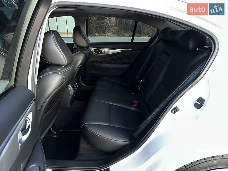 Седан Infiniti Q50 2016 в Тернополе фото 51 Седан Infiniti Q50 2016 в Тернополе