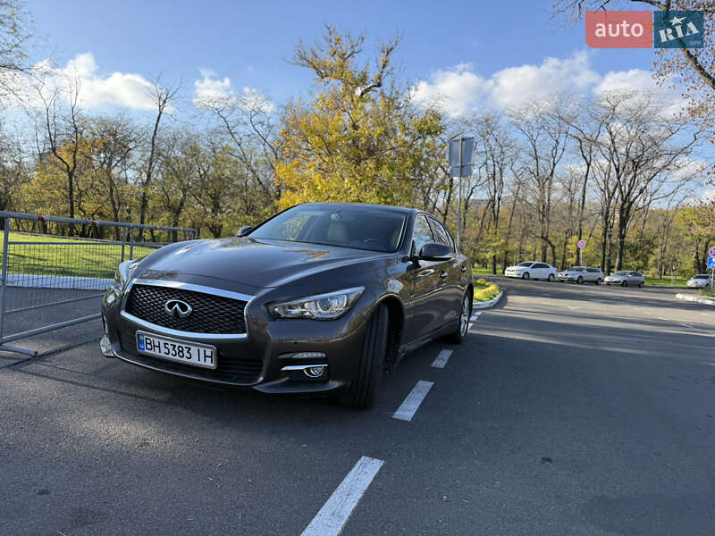 Infiniti Q50 2016