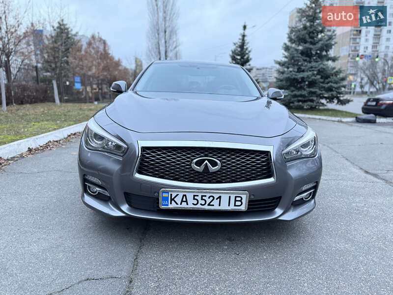Седан Infiniti Q50 2016 в Киеве