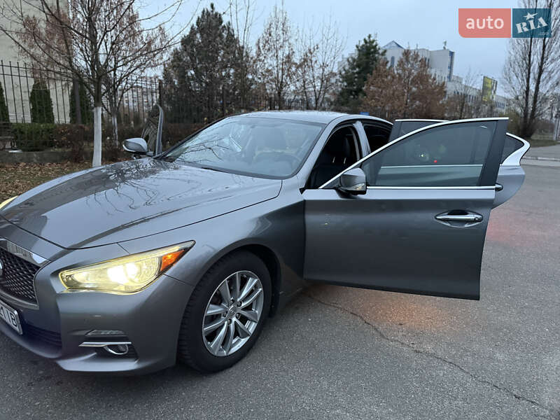 Седан Infiniti Q50 2016 в Киеве