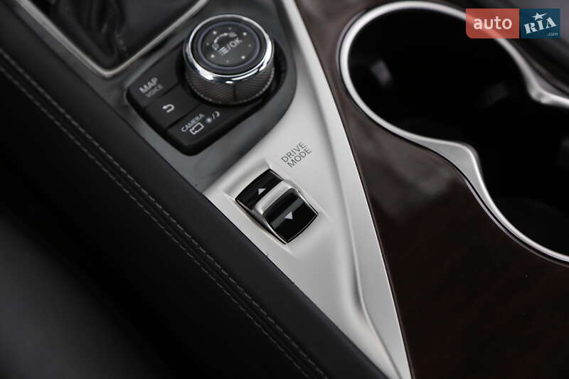 Седан Infiniti Q50 2017 в Киеве