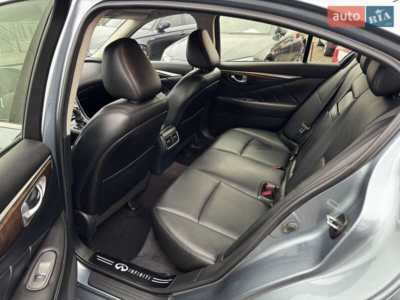 Седан Infiniti Q50 2018 в Киеве