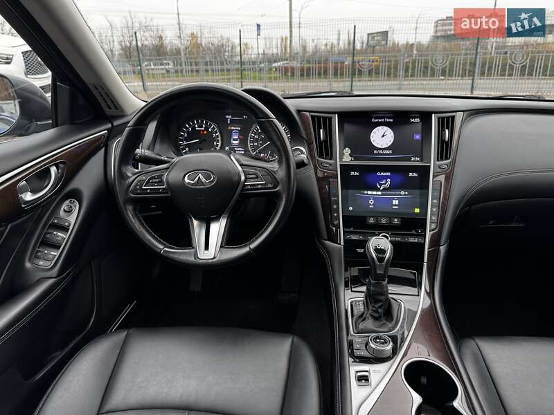 Седан Infiniti Q50 2018 в Киеве