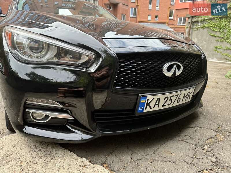 Седан Infiniti Q50 2015 в Києві