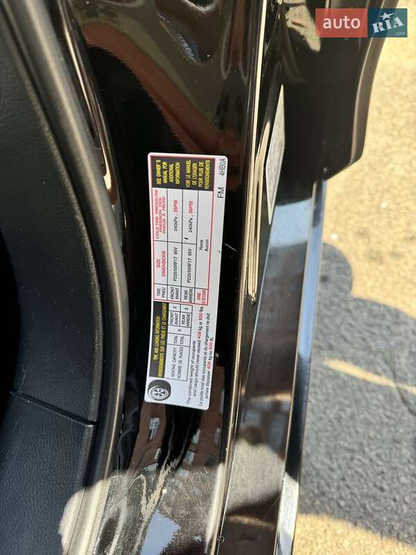 Седан Infiniti Q50 2015 в Києві