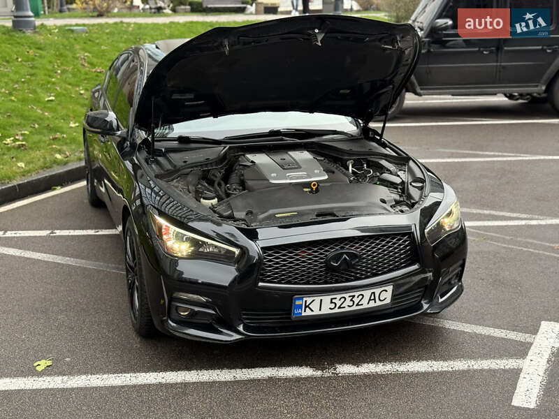 Седан Infiniti Q50 2014 в Киеве