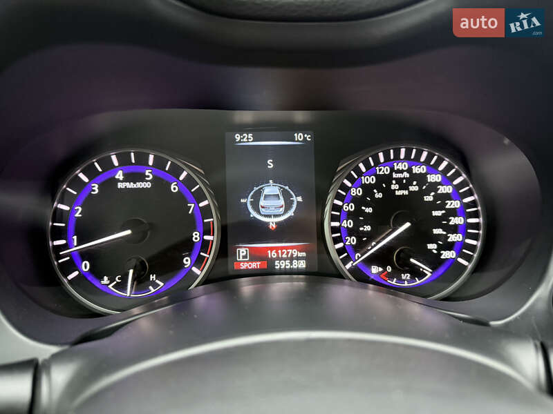 Седан Infiniti Q50 2014 в Киеве