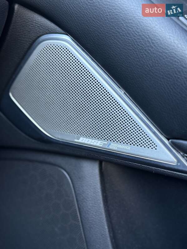 Седан Infiniti Q50 2016 в Киеве