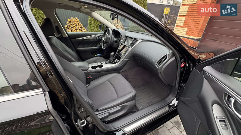 Седан Infiniti Q50 2021 в Киеве