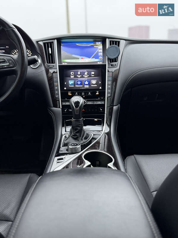 Седан Infiniti Q50 2019 в Киеве фото 24 Седан Infiniti Q50 2019 в Киеве
