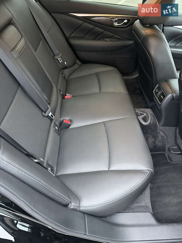 Седан Infiniti Q50 2019 в Киеве фото 44 Седан Infiniti Q50 2019 в Киеве