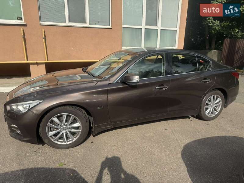 Седан Infiniti Q50 2017 в Киеве