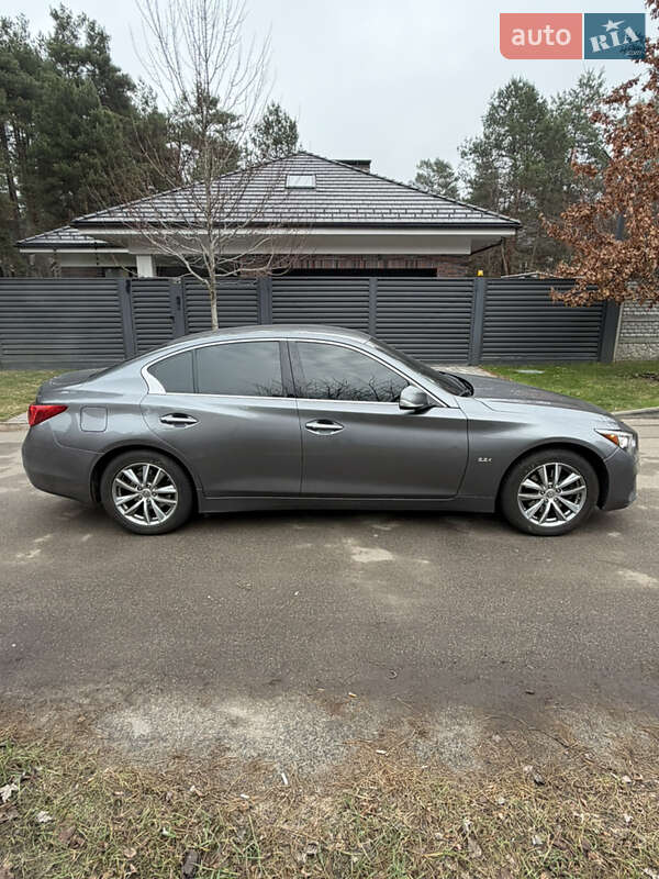 Седан Infiniti Q50 2015 в Києві
