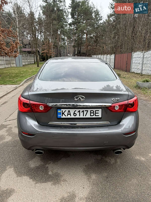 Седан Infiniti Q50 2015 в Києві