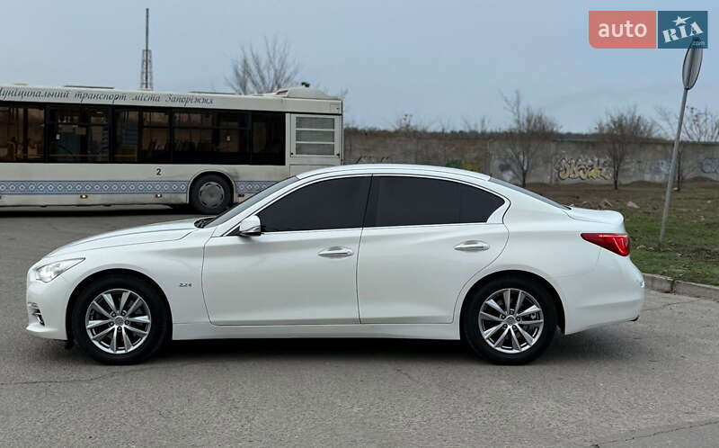 Седан Infiniti Q50 2014 в Львові фото 3 Седан Infiniti Q50 2014 в Львові