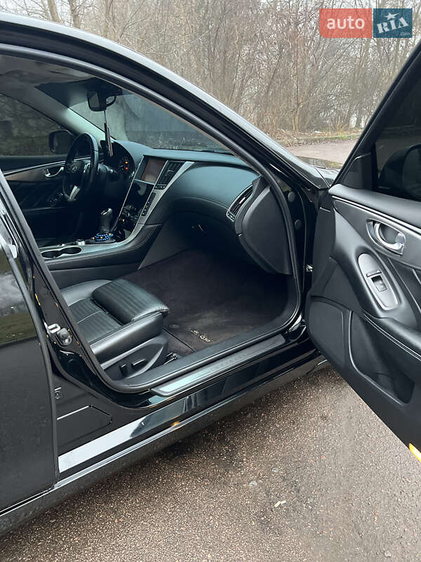 Седан Infiniti Q50 2018 в Житомирі