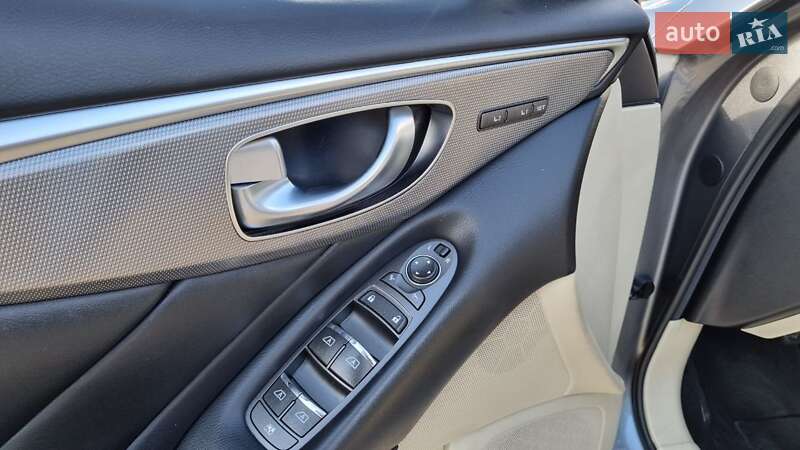 Седан Infiniti Q50 2016 в Києві