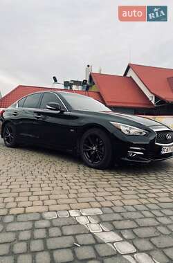 Седан Infiniti Q50 2017 в Львові