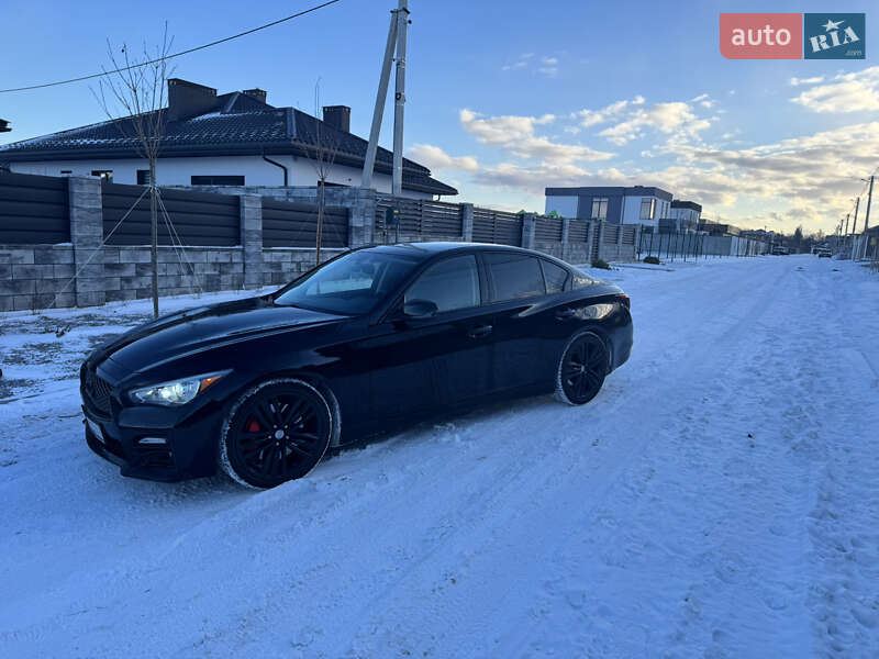 Седан Infiniti Q50 2013 в Рівному