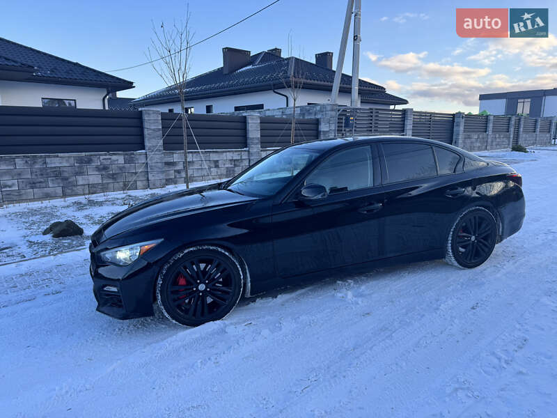 Седан Infiniti Q50 2013 в Рівному