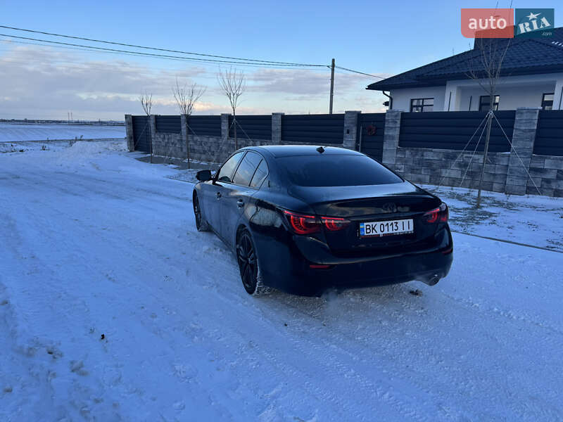 Седан Infiniti Q50 2013 в Рівному