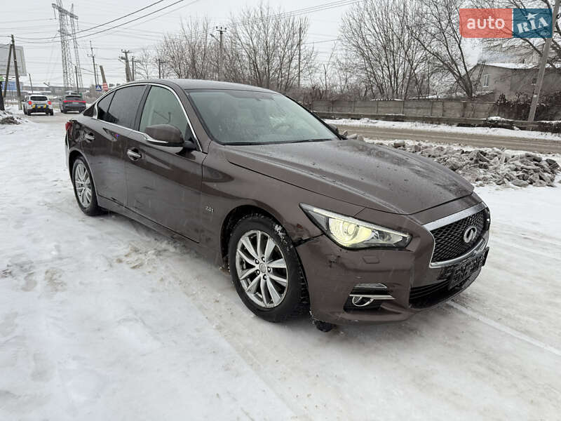 Седан Infiniti Q50 2016 в Киеве