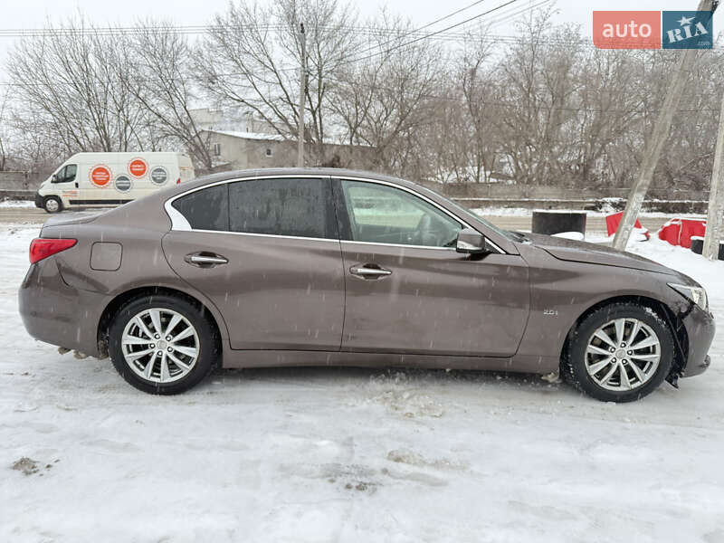 Седан Infiniti Q50 2016 в Киеве