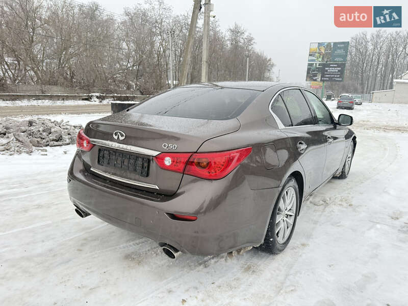 Седан Infiniti Q50 2016 в Киеве