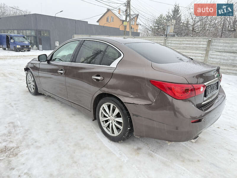 Седан Infiniti Q50 2016 в Киеве