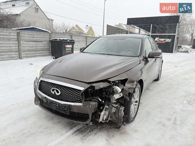 Седан Infiniti Q50 2016 в Киеве