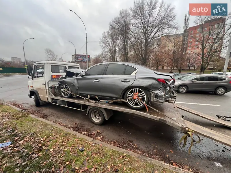 Infiniti Q50 2014
