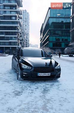 Седан Infiniti Q50 2016 в Киеве