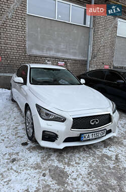 Седан Infiniti Q50 2015 в Дніпрі