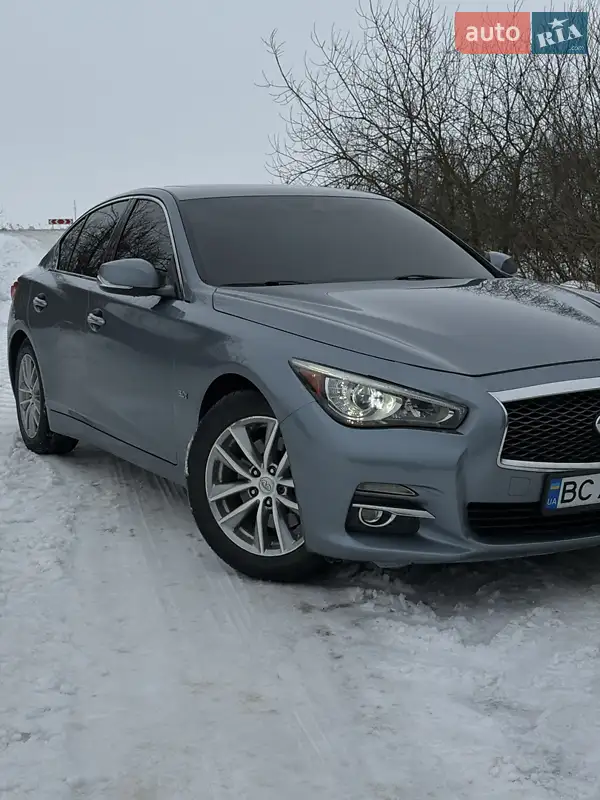 Infiniti Q50
